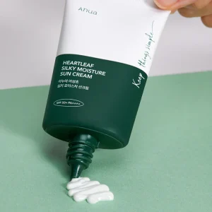 anua-heartleaf-silky-moisture-sun-cream-spf50pa-50ml-pic-3